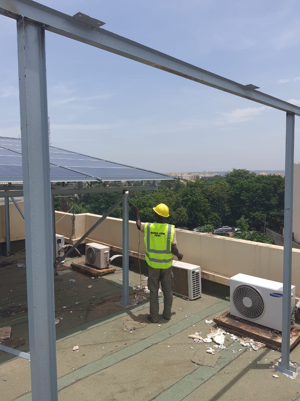 Projet MOHA COM - Équipe MOHA COM installation solaire