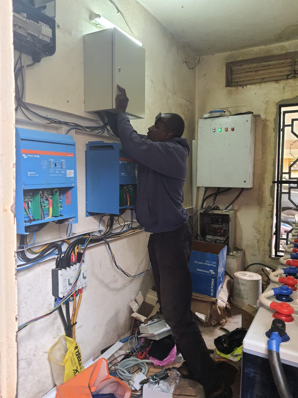 Armoire électrique distribution BT — MOHA COM SARL